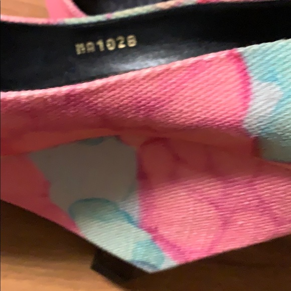 Louis Vuitton heels - Picture 5 of 9